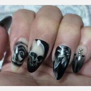 24 Pcs Almond Press On Nails Black Skull Roses Rhinestone Gothic Halloween NIB